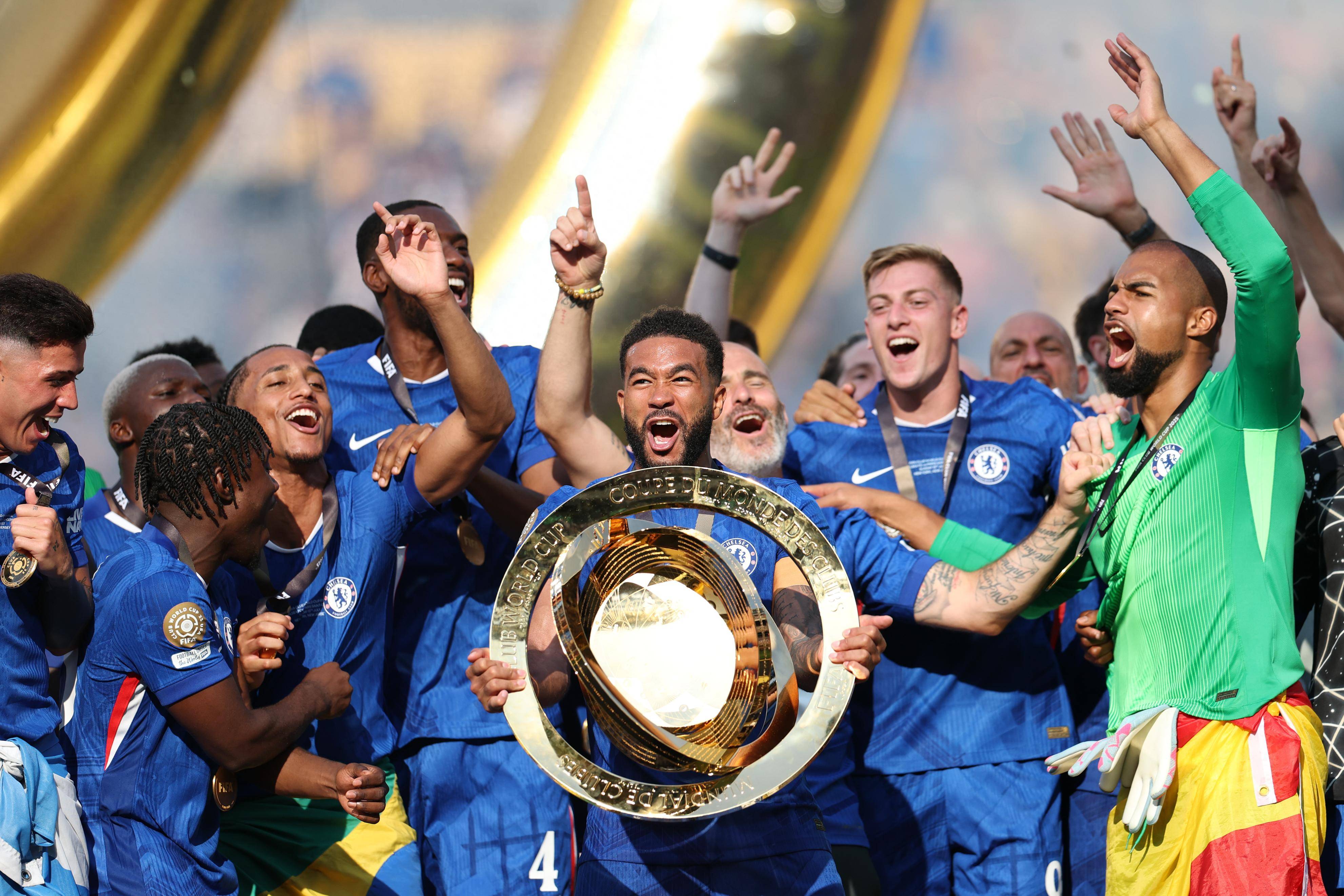 欧联赛程吃紧；拜仁慕尼黑集结日队长鼓劲；话题不断；团队化学反应显著-开云下载