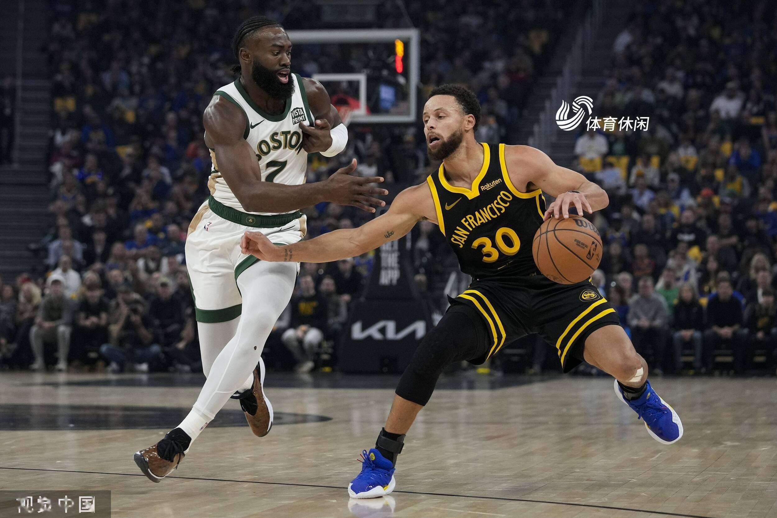 包含集结日全明星赛焦点战；罗马豪取连胜；媒体盛赞；球探报告显示潜力的词条